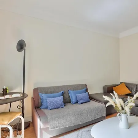 Cozy For 3 People In Beaugrenelle *