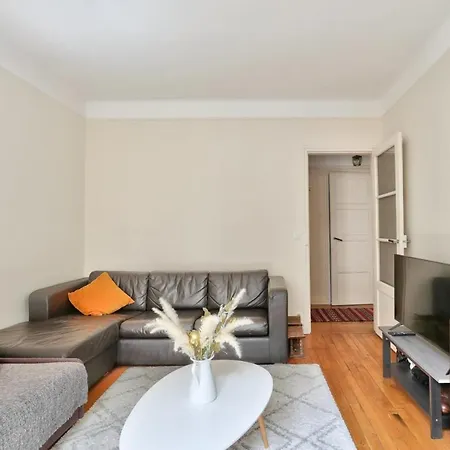 Cozy For 3 People In Beaugrenelle Parigi