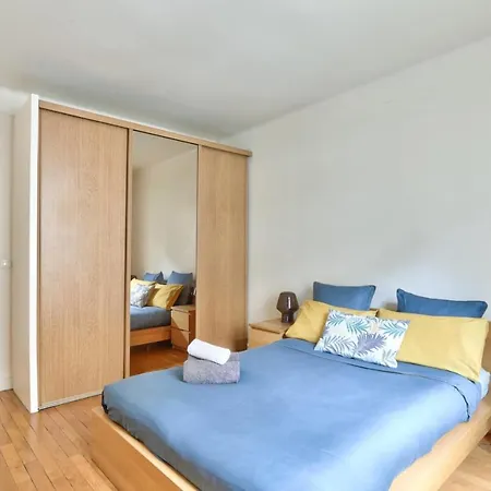 Cozy For 3 People In Beaugrenelle *
